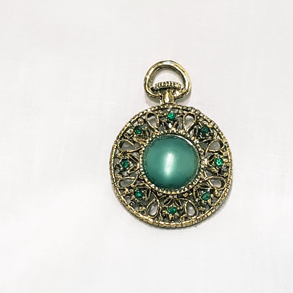 Faux Pocket Watch Rhinestones Scroll Metal Brooch Pin 2 Gold Tone Green Gerrys 32$